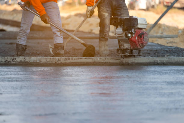 Best Concrete Sidewalk Installation in Tumter, WA